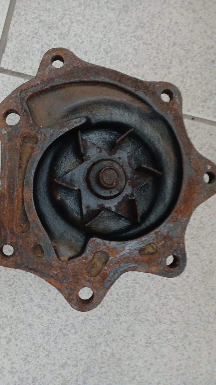 Bomba d’Água do Motor Nissan Frontier D21 1994 – Original Usada - Imagem 4