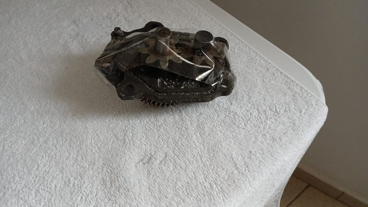 Bomba de Óleo do Motor Nissan Frontier D21 1994 – Original Usada - Imagem 4