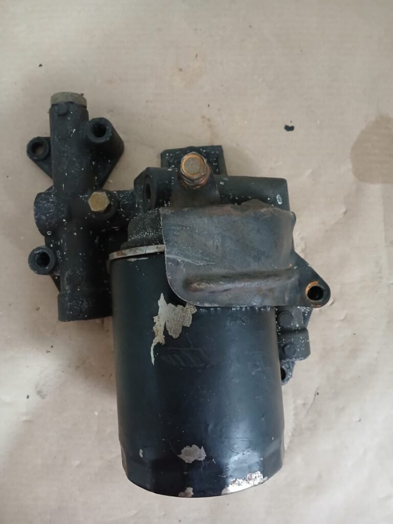 Suporte com Filtro de Óleo do Motor Nissan Frontier D21 1994 – Original Usado