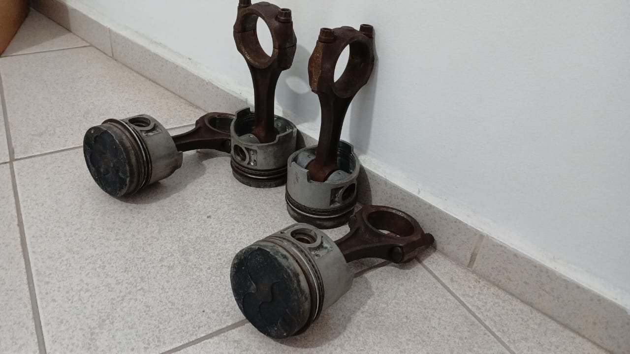 Jogo de Pistões e Bielas Nissan Frontier D21 1994 – Original Usado - Imagem 4