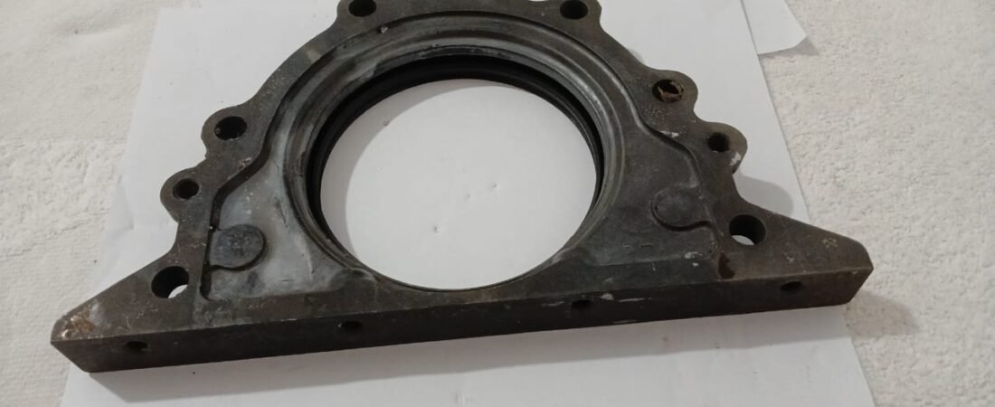 Suporte do retentor traseiro do virabrequim da Nissan Frontier D21 TD27: função e cuidados na compra