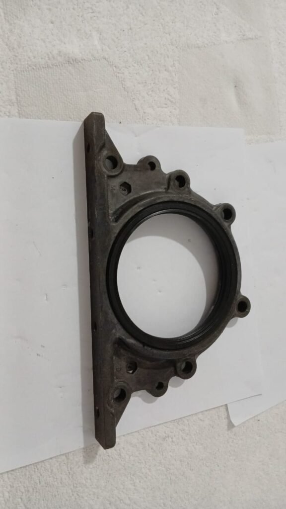 Suporte do Retentor Traseiro do Virabrequim Nissan Frontier D21 1994 – Original Usado