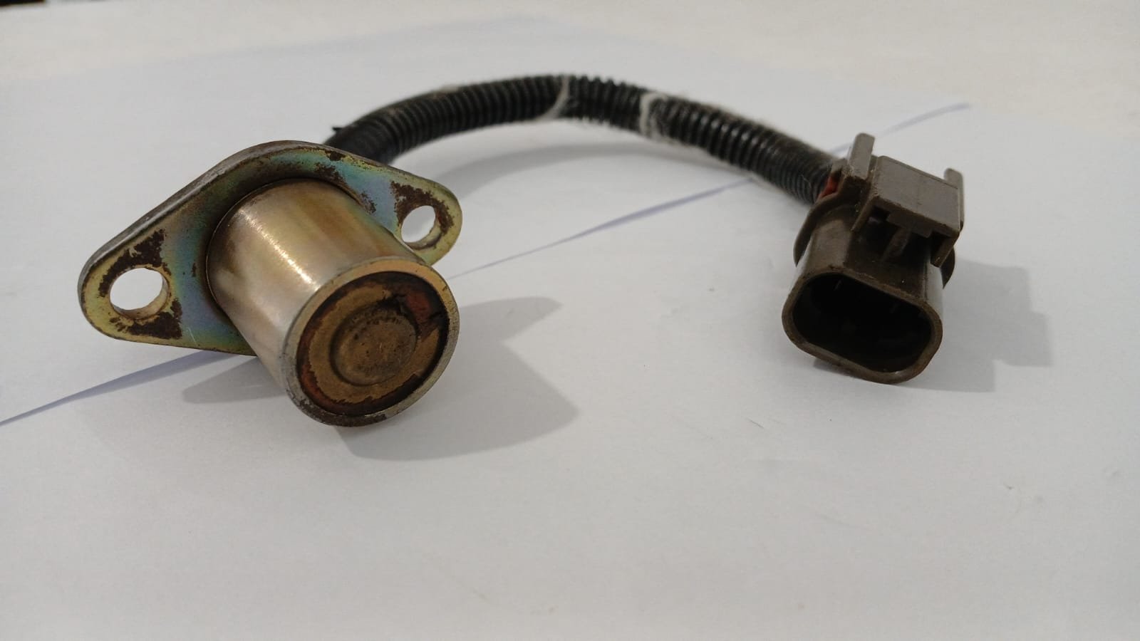 Sensor do tacômetro da Nissan Frontier D21 TD27/TD27T: função, sintomas e cuidados na compra