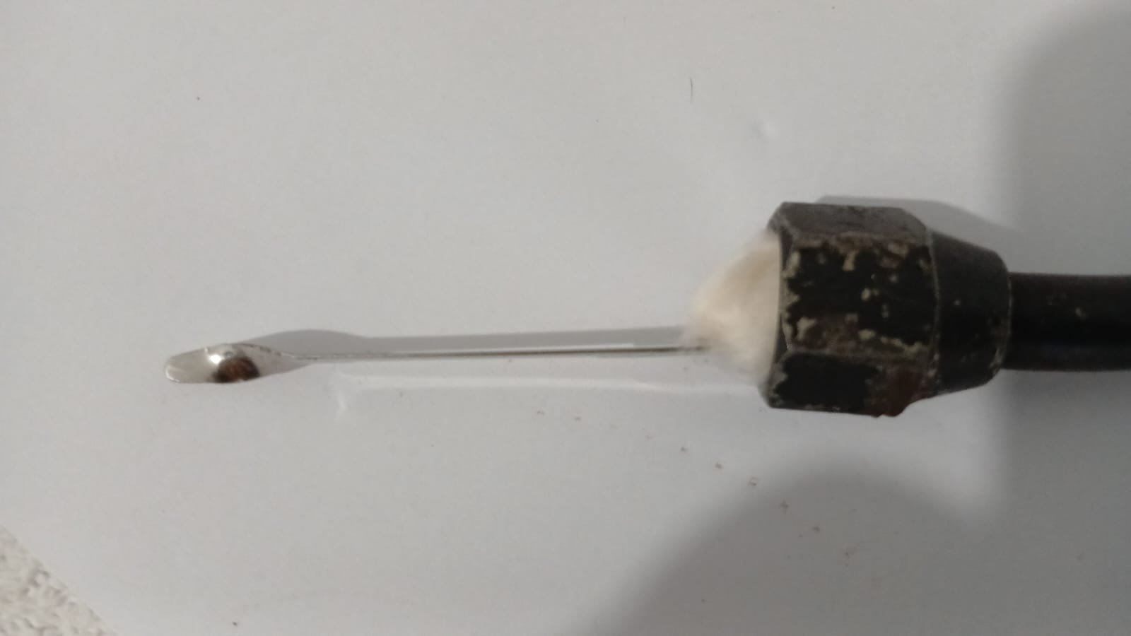 Vareta do Nível de Óleo com Tubo Guia e Suporte Nissan Frontier D21 1994 – Original Usada - Imagem 8